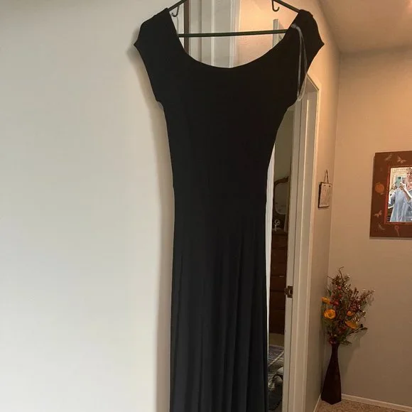 BLACK DRESS - Picture 2 of 12